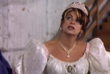 Від раку померла зірка комедій 90-х Керсті Еллі