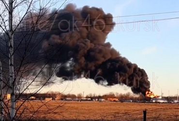 З’явилося відео масштабної пожежі на військовому аеродромі в Курську