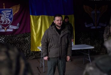 У день ЗСУ Зеленський зустрівся з військовими на Донбасі та вручив їм державні нагороди (фото, відео)