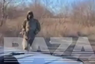 Якийсь заміс: у Росії дезертир відкрив вогонь по поліції з кулемета (відео)