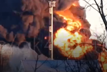 Атаки на аеродроми РФ: росіяни гасили пожежу в Курську понад добу (відео)