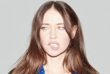 Ох, і накоїли ви: сповідь Дорофєєвої в новій пісні розділила фанів