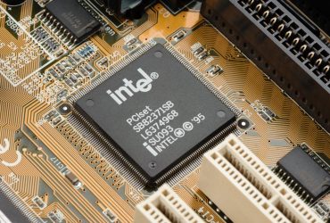 Россия вопреки санкциям закупила на Западе чипов на $1 миллиард