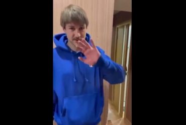 Незабутнє прощання: в РФ вчитель влаштував учням алко-вечірку (відео)