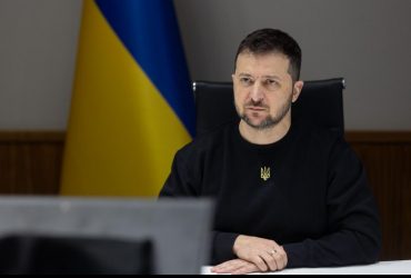 Вся земля под Соледаром в трупах оккупантов - Зеленский