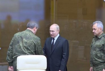 Путин посетил штаб армии оккупантов и провел персональные встречи с командующими (видео)