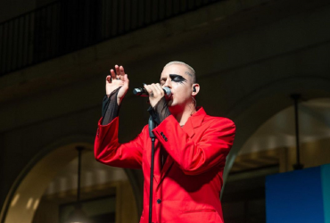 Противники ЛГБТ-спільноти ледь не зірвали концерт MELOVIN (відео)