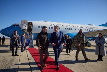 ЗМІ дізналися про заходи безпеки для Зеленського по дорозі до Вашингтона (відео)