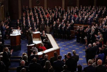 Только 86 из 213 республиканцев пришли послушать Зеленского в Конгрессе США