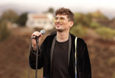 Позитив в новом пророческом клипе показал могилу Путину