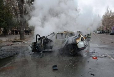 Вибух авто у Мелітополі: стало відомо, кому з колаборантів відірвало ногу