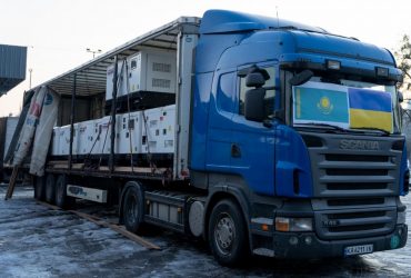 Казахcтан передав Україні генератори для медичних закладів (фото)
