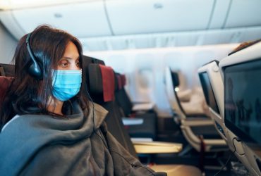 У Південній Кореї пасажир відкрив двері літака прямо в повітрі (відео )