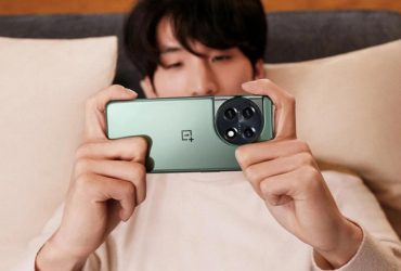 Грядущий флагман OnePlus 11  с гигантской камерой показали на живых фото