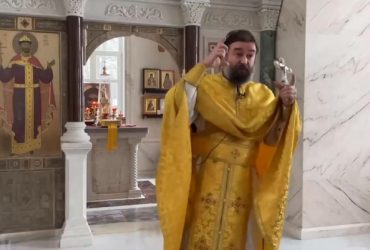 Священик РПЦ закликав мобіків помирати у війні проти України (відео)