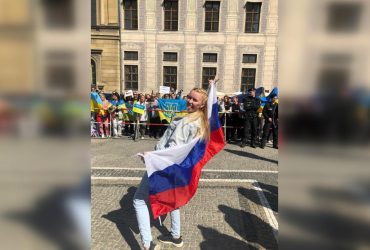 Росіянка, яка гнобила українців у Німеччині, повернулася в рідні болота (фото)