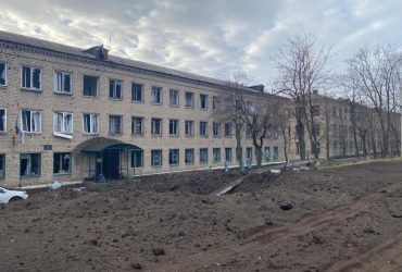 Россияне ударили по центру переселенцев в Константиновке