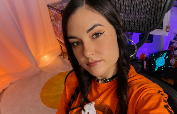 Саша Грей відповіла росіянам, які використали її фото в пропагандистському плакаті