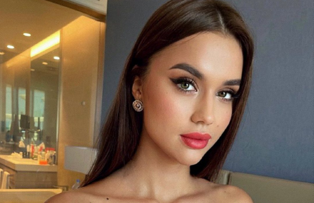 "Было очень стыдно": модель Катя из "Холостяка" в слезах отреагировала на скандал