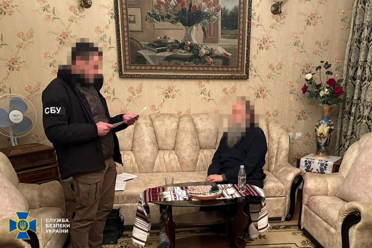 Митрополита Винницкой епархии УПЦ (МП) пойдет под суд / фото пресс-служа СБУ Митрополита Винницкой епархии УПЦ (МП) пойдет под суд / фото пресс-служа СБУ