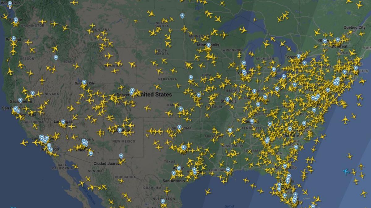 Скриншот Flightradar24 Скриншот Flightradar24