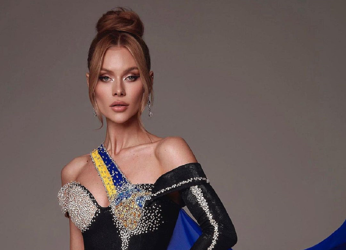 Вікторія Апанасенко представила вечірній образ на "Міс Всесвіту" / instagram.com/crystal.viktoria Вікторія Апанасенко представила вечірній образ на "Міс Всесвіту" / instagram.com/crystal.viktoria