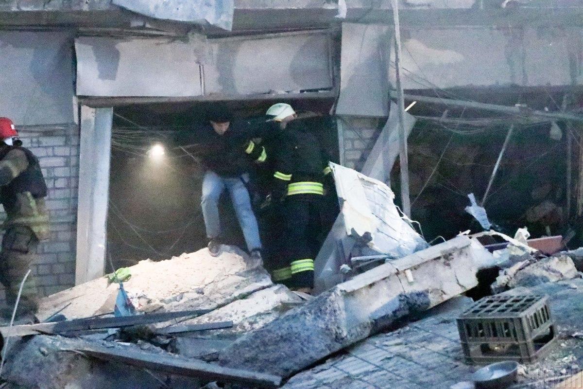 Россия ударила по жилому дому в Днепре / фото Сергей Дивеев, УНИАН