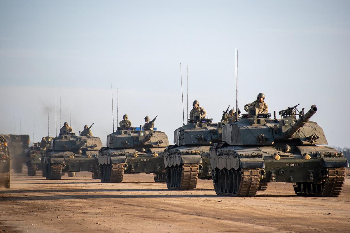 Українські танкісти опановують Challenger 2 \ фото wikimedia.org