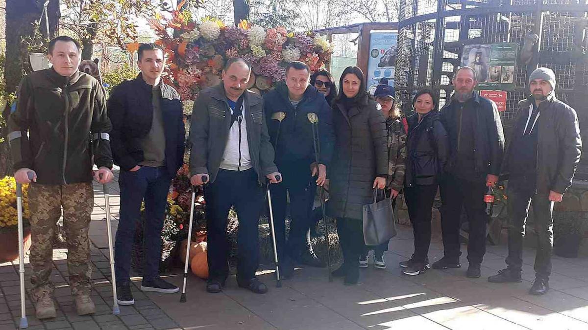 Робітники зоопарку - одна спільнота. Дуже важливо, що вдалося підтримати тих, хто опинився у тимчасовій окупації, каже Топчій Робітники зоопарку - одна спільнота. Дуже важливо, що вдалося підтримати тих, хто опинився у тимчасовій окупації, каже Топчій