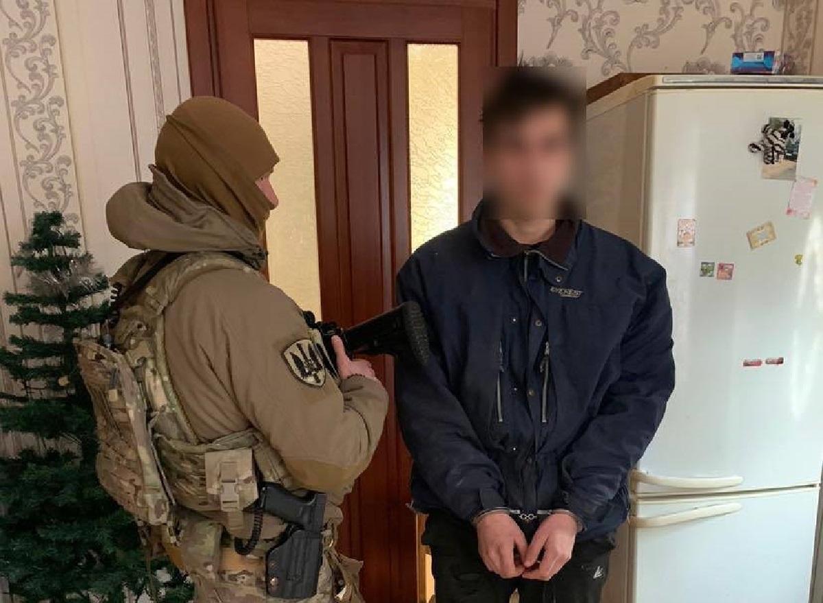 Затриманий є посадовцем одного з підприємств Ізмаїльського порту / фото od.gp.gov.ua Затриманий є посадовцем одного з підприємств Ізмаїльського порту / фото od.gp.gov.ua