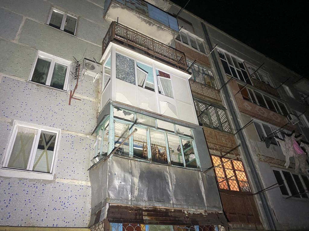 Росіяни завдали ракетного удару по Донеччині: пошкоджені багатоповерхівки і дитсадок / фото Донецька ОВА