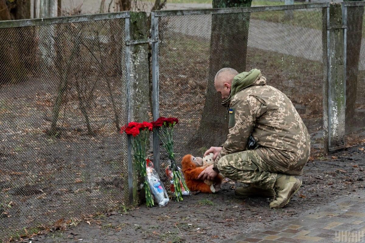 Через броварську катастрофу багато сімей захлиснуло цунамі горя / фото УНІАН, В'ячеслав Ратинський