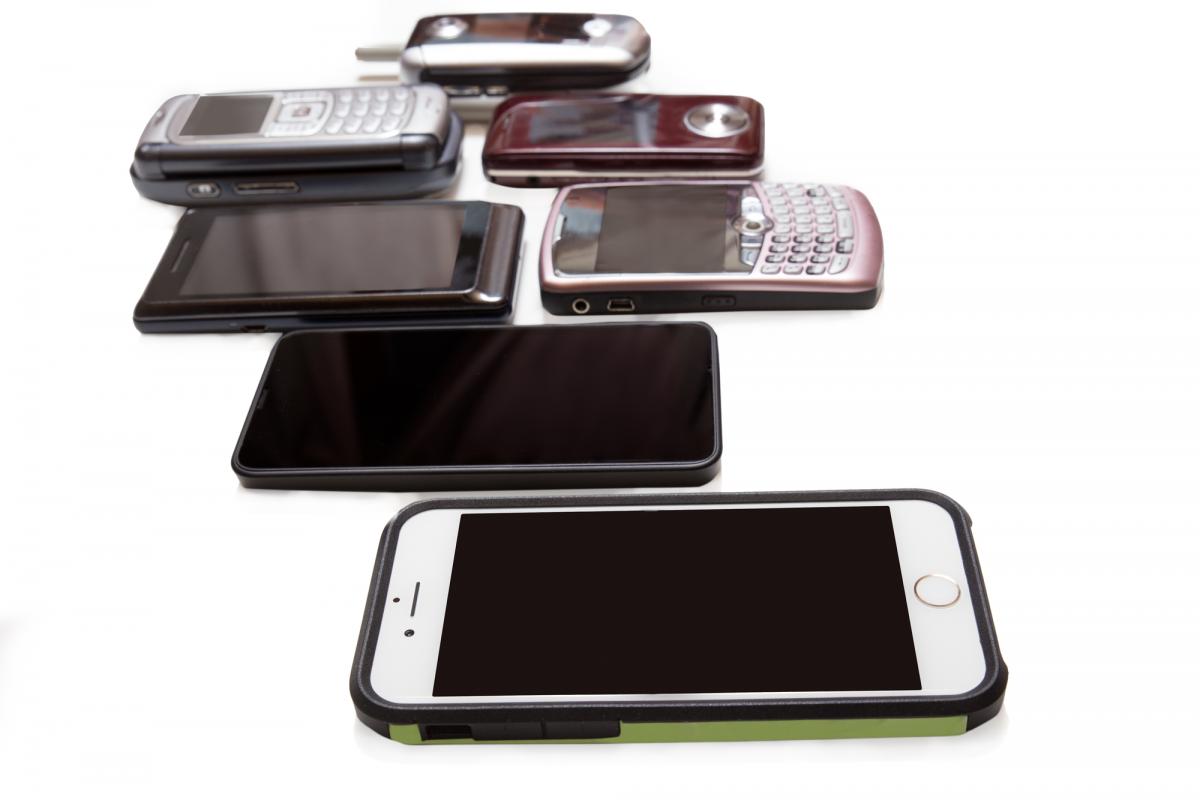 Первое место по продажам занимает легендарный Nokia 1100 - 250 млн копий / ua.depositphotos.com Первое место по продажам занимает легендарный Nokia 1100 - 250 млн копий / ua.depositphotos.com
