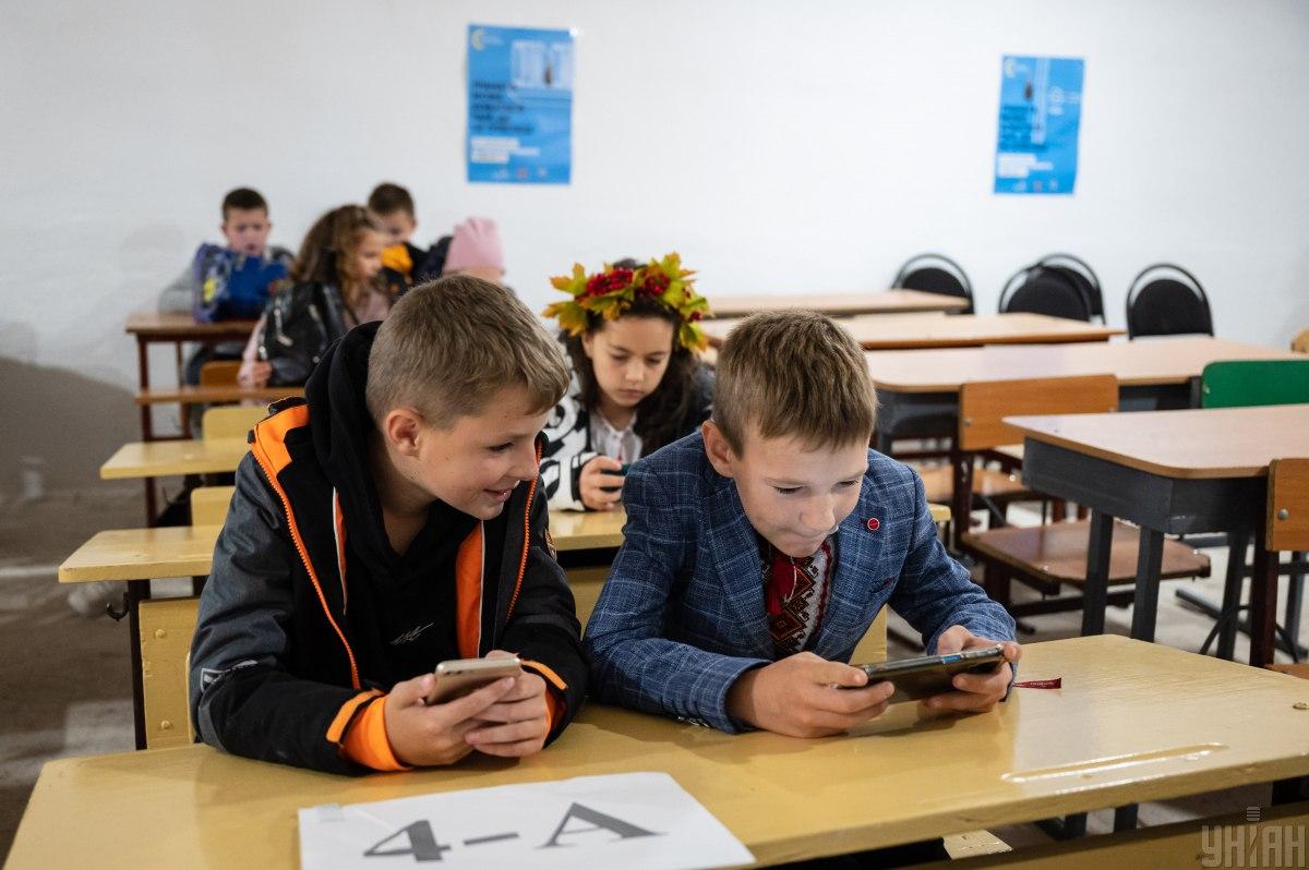 Собраны важные факты насчет советской образовательной системы, в частности, вы поймете, сколько лет учились в СССР / фото УНИАН, Вячеслав Ратынский