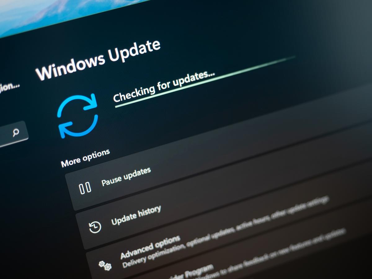 Microsoft продовжить підтримку Windows 11 21H2 до 10 жовтня 2023 року / фото ua.depositphotos.com