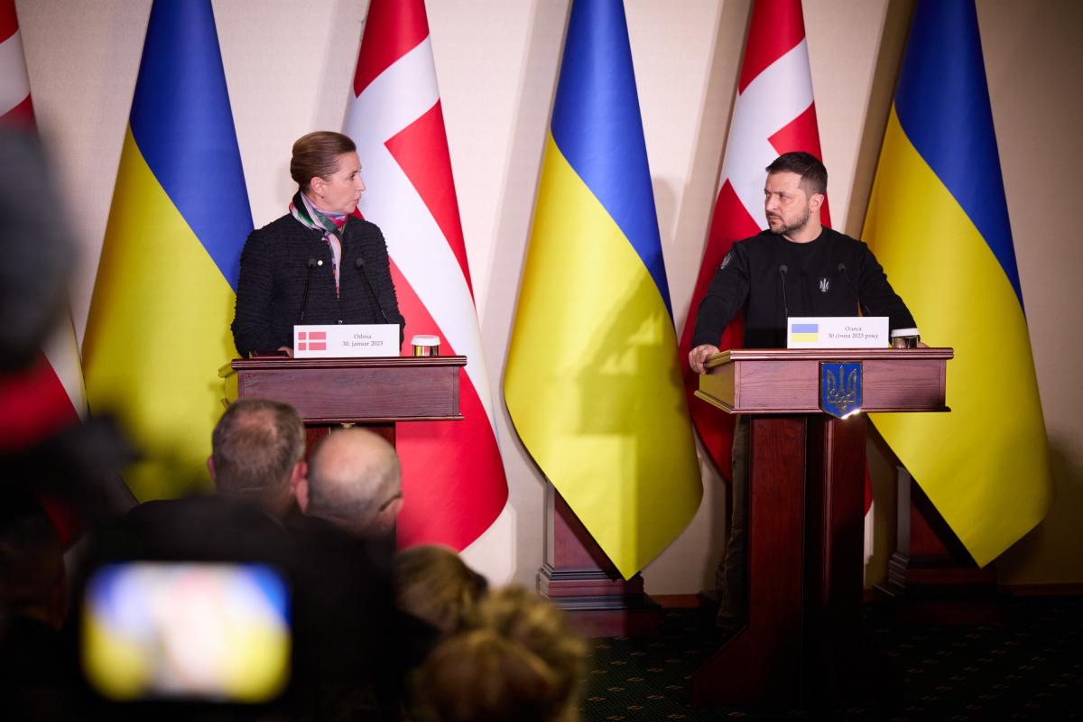 Премьер Дании подтвердила передачу Украине 19 установок Caesar / фото офис президента