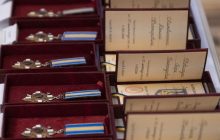 Герої України та кавалери орденів отримуватимуть щомісячні виплати: названо суми