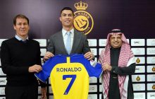 Переплутав країну, в яку приїхав грати: Роналду осоромився під час презентації (відео)