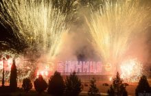 Понад 60% українців вважають, що після закінчення війни треба дозволити запуск салютів