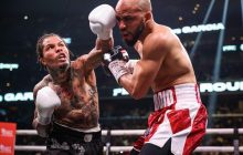 Змусив суперника капітулювати: непереможний американець ефектно захистив титул WBA (відео)