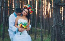 С Днем свадьбы: наилучшие пожелания молодоженам в открытках и стихах