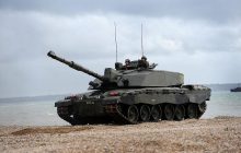 Великобритания передаст Украине боевые танки - FT