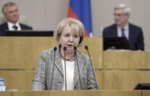 Депутатку з Карелії звинуватили в "дискредитації" армії за заклик витрачати гроші на школи