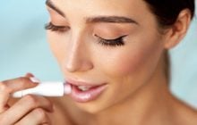 Помады уходят в прошлое, ведь этот тренд делает губы больше без уколов