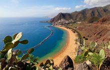 Популярный курорт на Канарах вводит для туристов штрафы до 3 тысяч евро: за что могут наказать