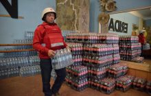 Жители Херсонщины начали получать гумпомощь от компании Кока-Кола и Красного Креста