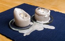 Как отмыть воск в домашних условиях: со стола, с ткани и других поверхностей