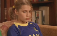 Жену поддержавшего Украину Смольянинова отстранили от съемок в новых "Папиных дочках"