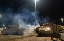США отправили в Украину первую партию Bradley (фото)