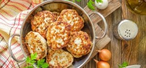 Зачем добавлять манку в котлеты и тефтели: раскрываем секреты советской кулинарии